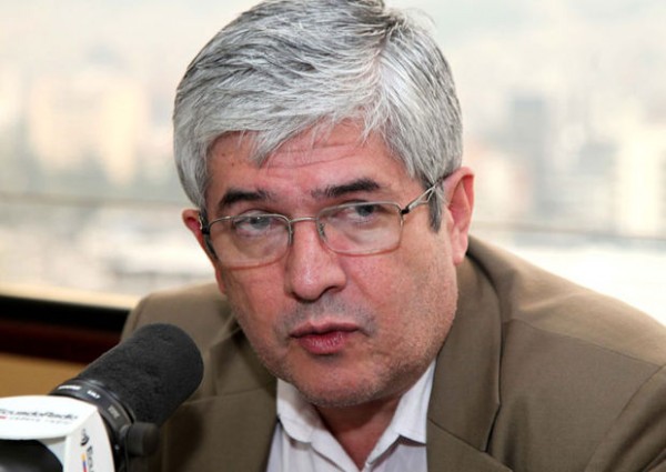 Reglamento sustitución de Tesis de Grado será aprobado la próxima semana