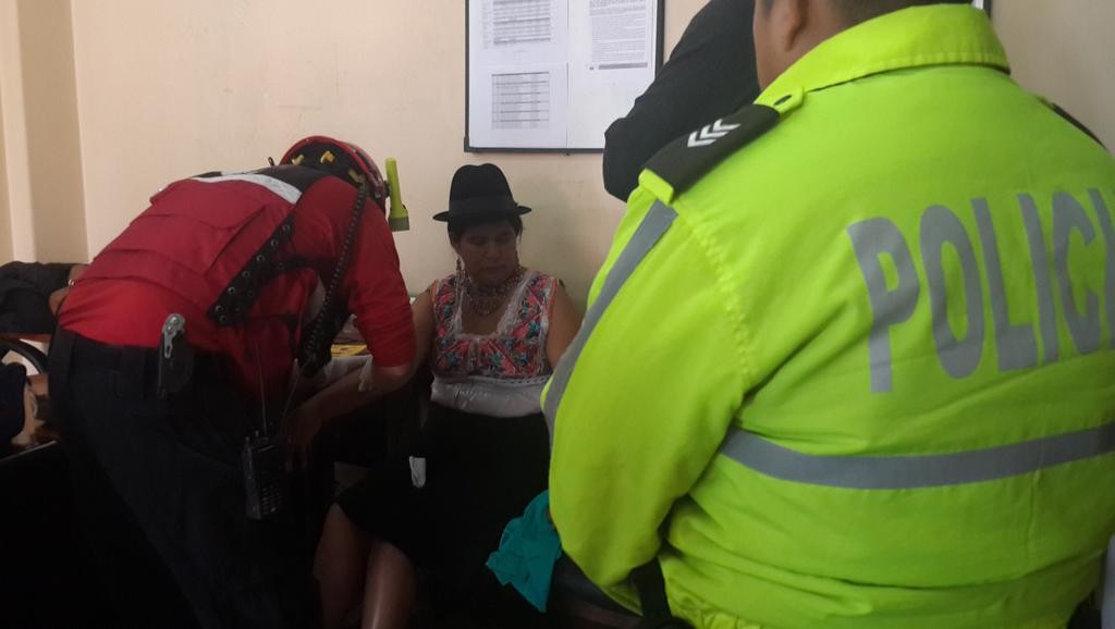 ASAMBLEÍSTA LOURDES TIBÁN DENUNCIA AGRESIÓN QUE SUFRIÓ A "MEDIA CUADRA DE SU OFICINA"