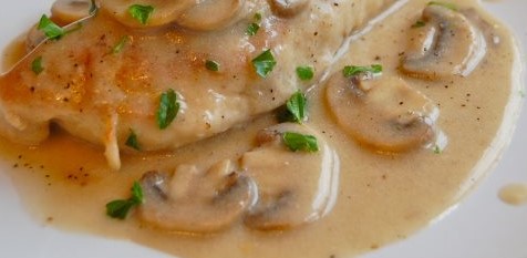 Pollo en Salsa de Champiñones (Receta y Preparación)